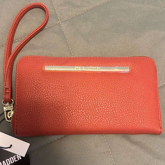 Steve Madden wallet - Picture 1 of 3